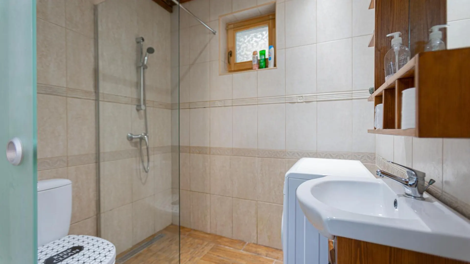 Cosy Flat With Balcony Apartment Budapest